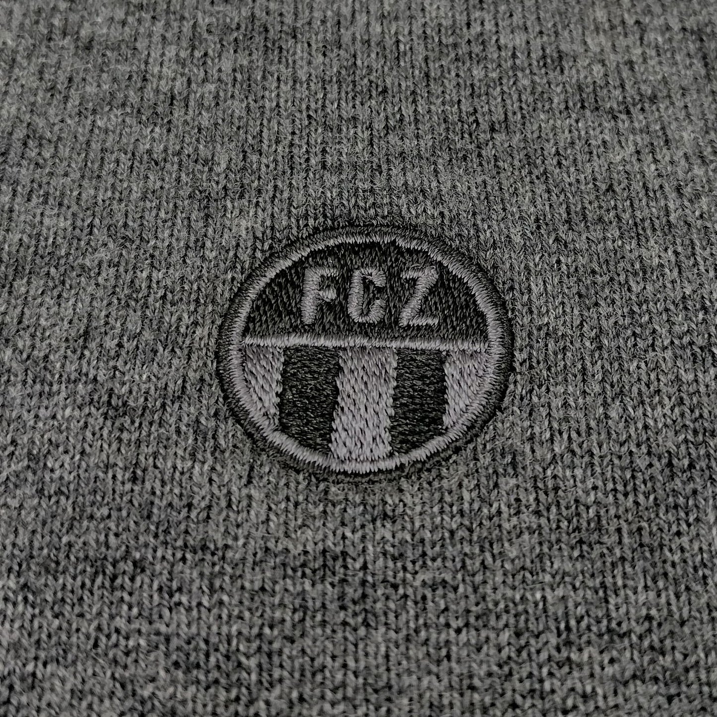 Strickpullover Logo Stick