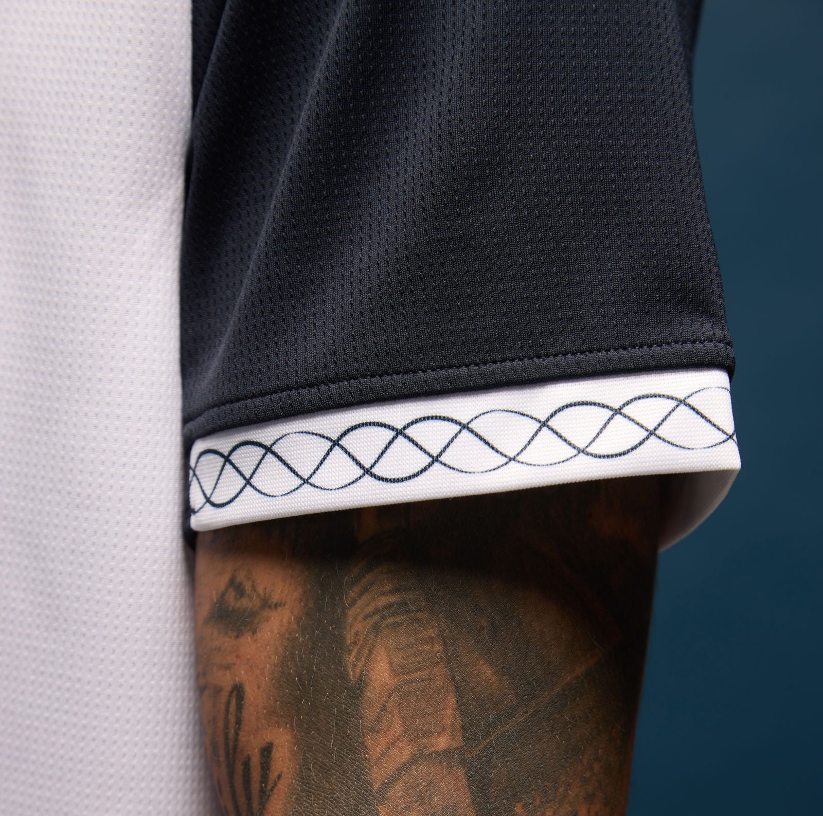 trikot-heim-25/26-match-kit