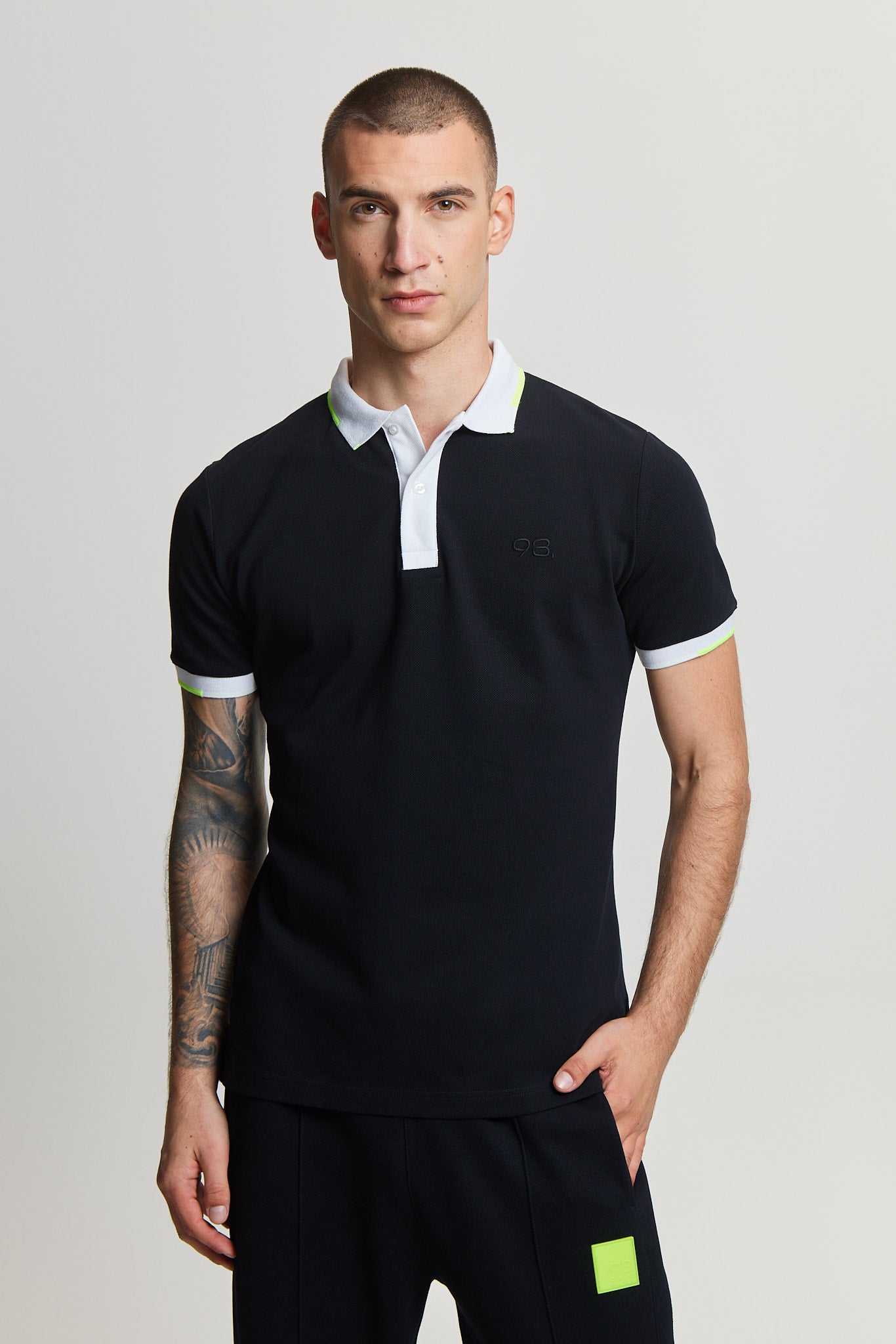 93. Polo Piqué Noir