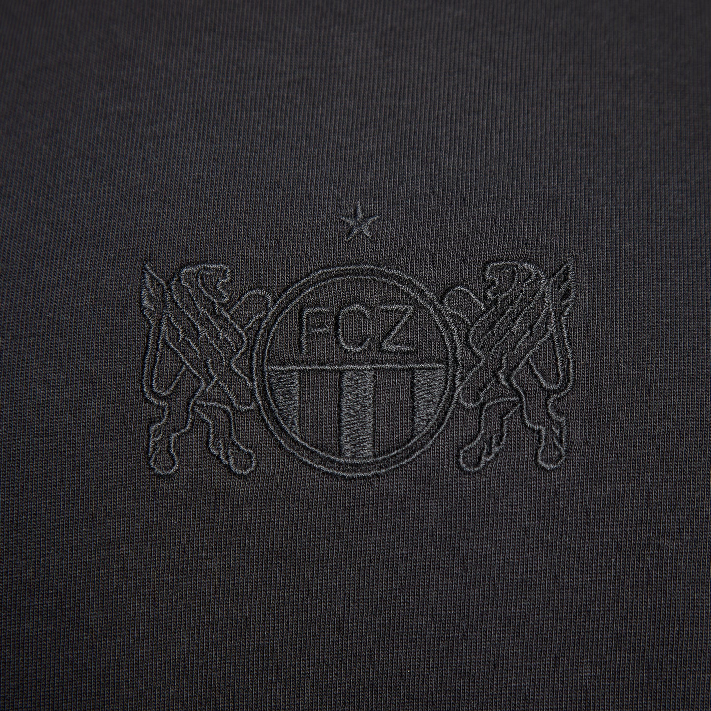 t-shirt-fcz-retro-logo-anthrazit-t-shirt