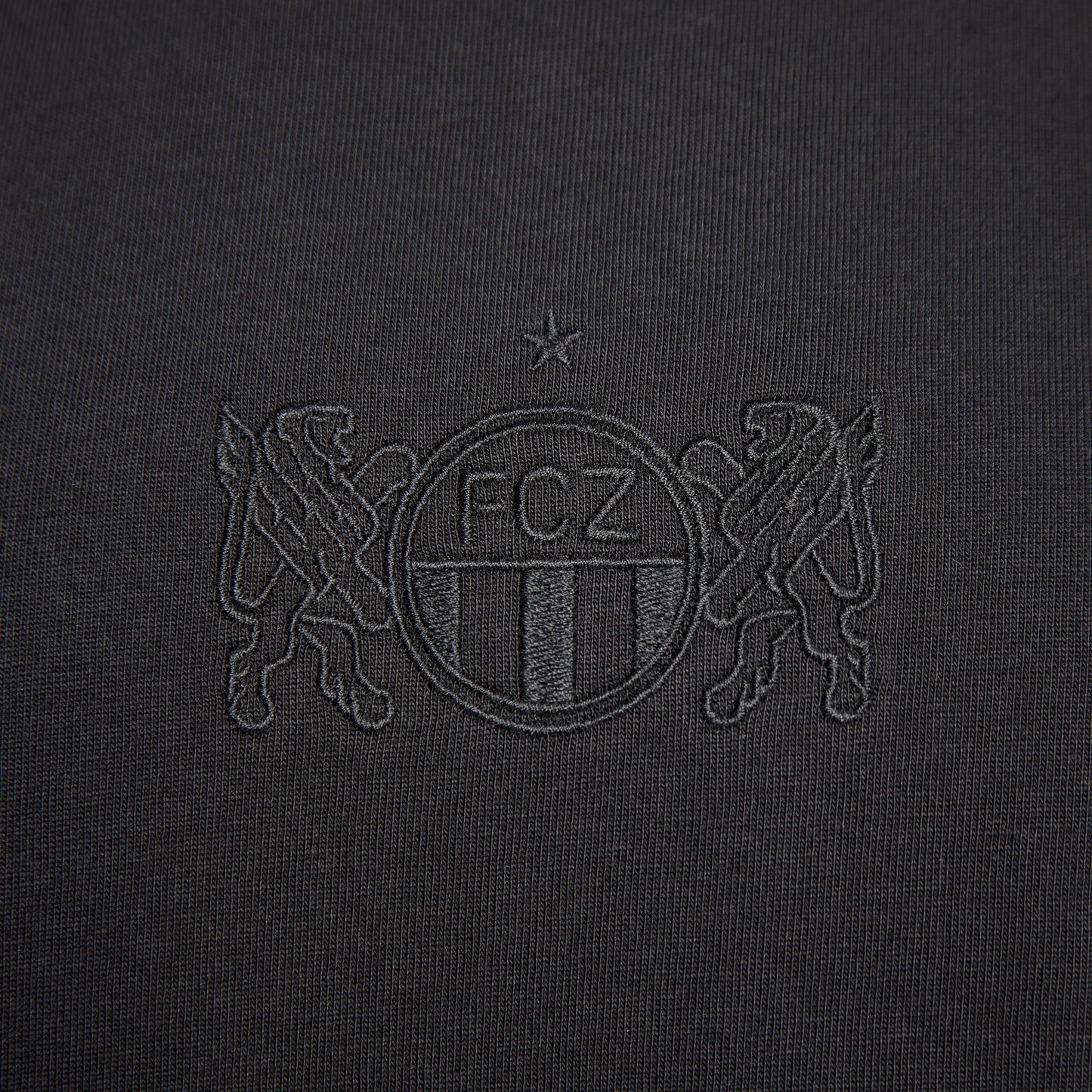 t-shirt-fcz-retro-logo-anthrazit-t-shirt