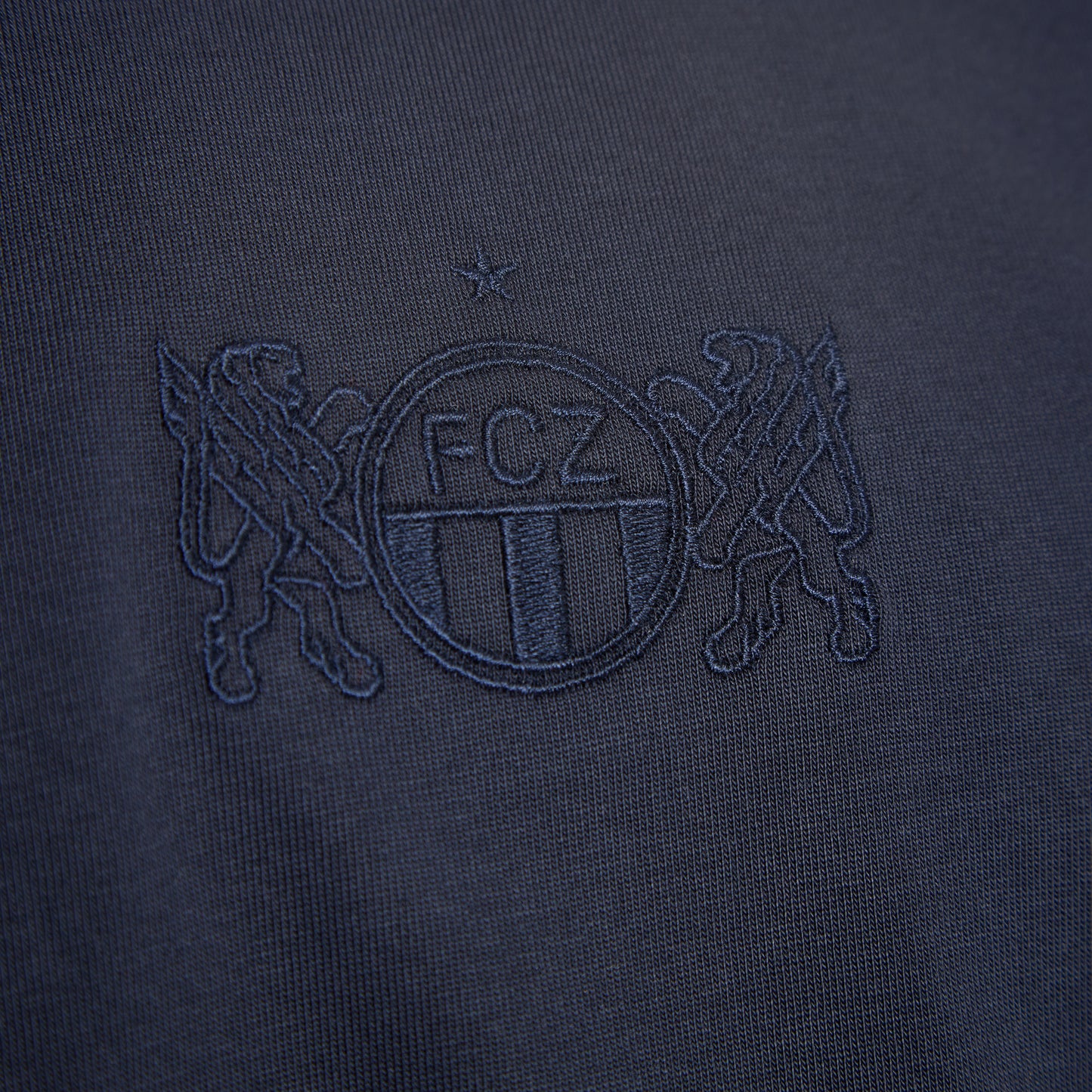 t-shirt-fcz-retro-logo-navy-t-shirt