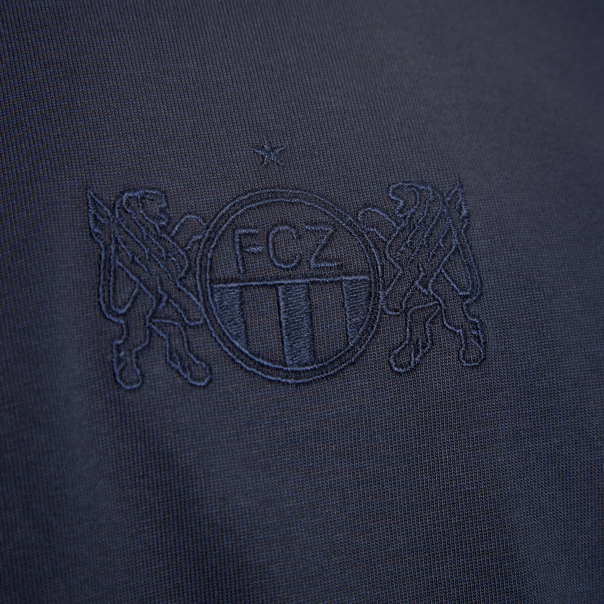 t-shirt-fcz-retro-logo-navy-t-shirt