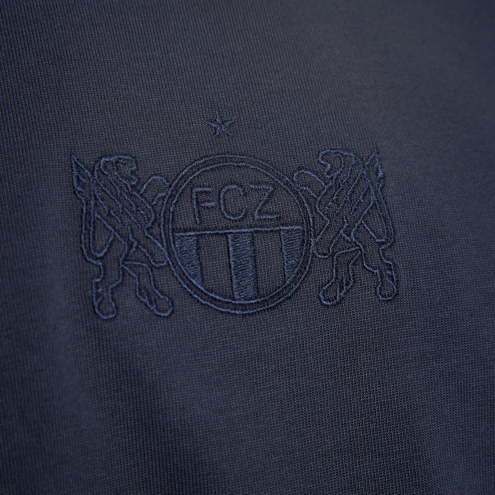 t-shirt-fcz-retro-logo-navy-t-shirt